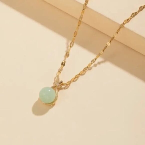 18k Gold Plated Stainless Steel Jade Gemstone Necklace - Picture 4 of 6